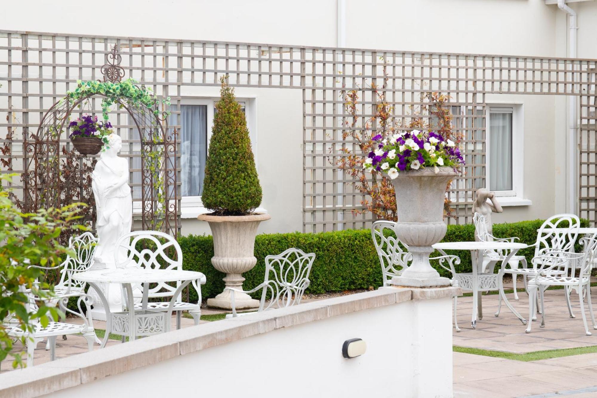 Killarney Oaks Hotel Exterior foto