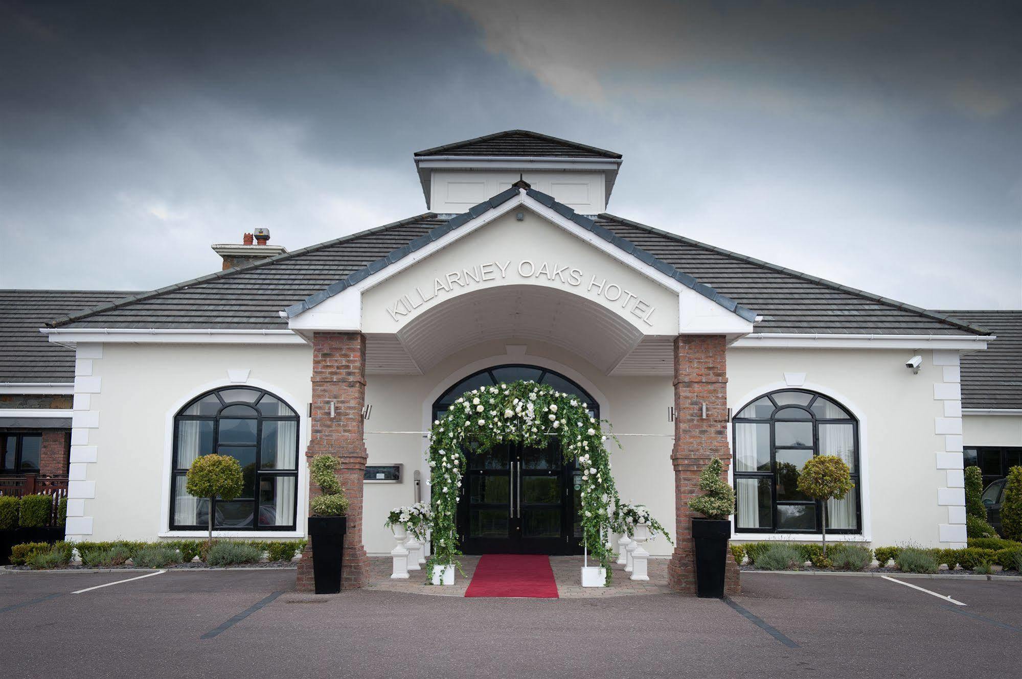 Killarney Oaks Hotel Exterior foto